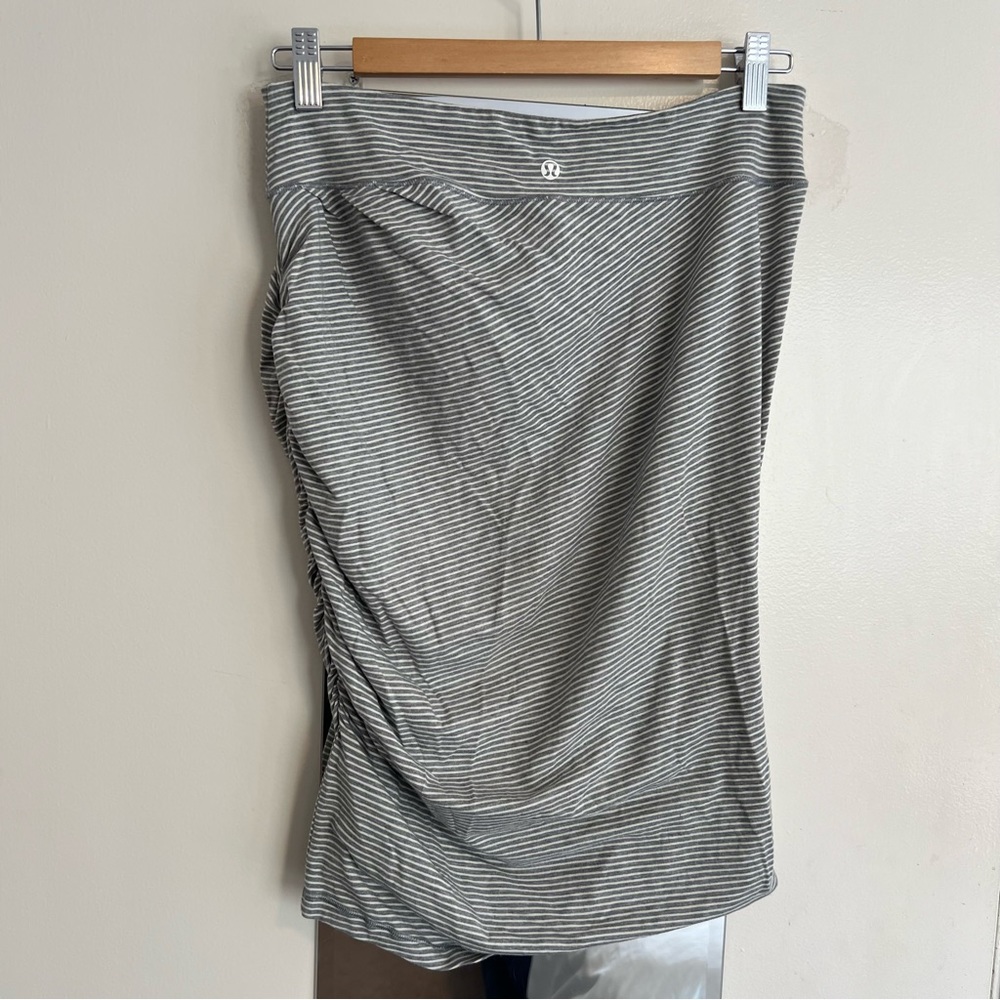 Lululemon Anytime Skirt in light gray - Picture 3 of 3